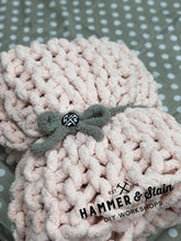 11/04/2023 - Cozy Hand Knit Blanket Workshop - 10:00am